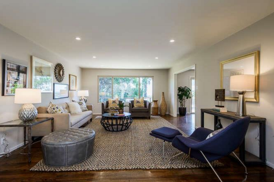 large living room 246 castenada